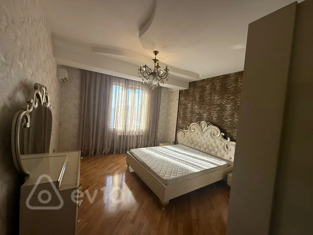 3 otaqlı mənzil, 130 m², Əlicabbar Orucəliyev — kirayə — Mənzil, Bakı (2)