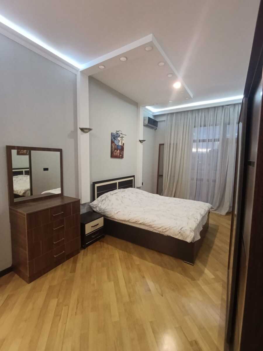 Satılır 3 otaqlı yeni tikili 160 m² — Mənzil, Bakı (4)
