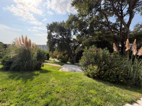 Satılır 2 otaqlı köhnə tikili 60 m² — Bakı