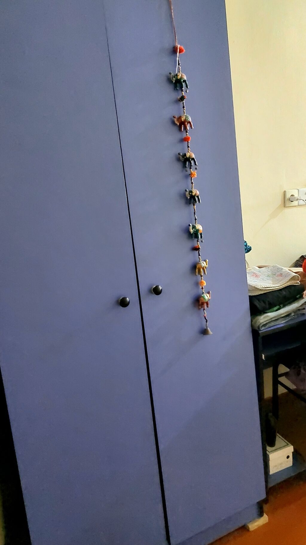 Mavi ikiqapılı paltar şkafı - Rəng: tünd mavi - Korpus: düz, minimal — Şkaflar, Bakı (3)