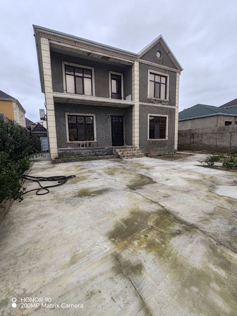 Satılır 5 otaqlı həyət evi/bağ evi 250 m² — Bakı