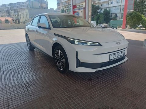 Changan Qiyuan A05: 1.5 l 2025 il Sedan — Bakı