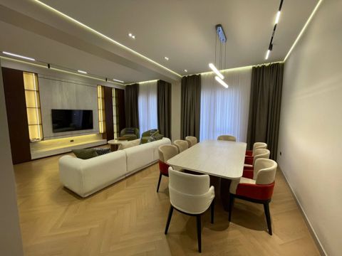 İcarəyə verilir 4 otaqlı yeni tikili 200 m² — Bakı
