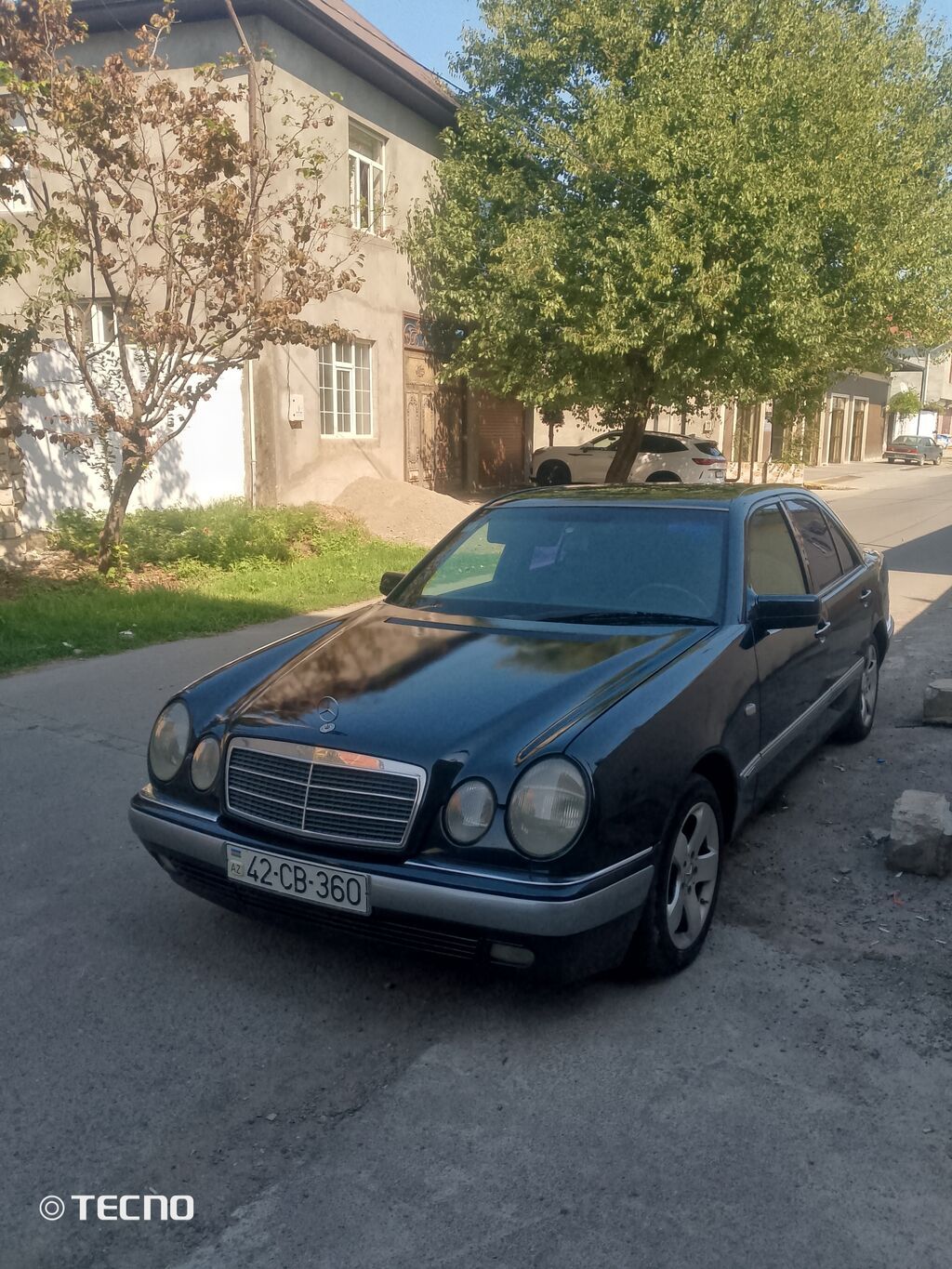 Mercedes-Benz E-Class (W210) sedan - Kuzov: sedan, tünd göy/qara rəng 42-CB-360 — Avtomobillər, Lənkəran