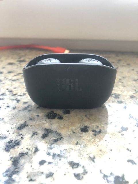 Məhsul: JBL true wireless qulaqcıqlar (şarj qabı ilə) Xüsusiyyətlər — Bakı