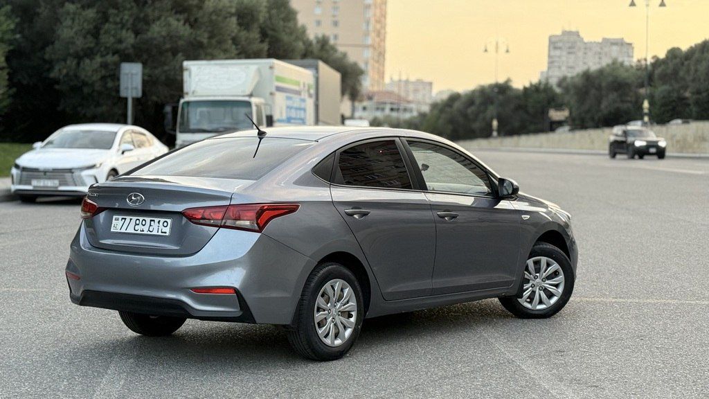 Hyundai Accent, 1.4 L, 2018 il, 300 000 km — Avtomobillər, Bakı (5)