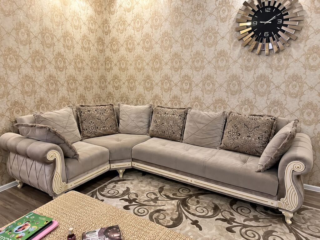 Divan, İşlənmiş, Açılan, Bazalı, Ödənişli çatdırılma — Divanlər, Bakı