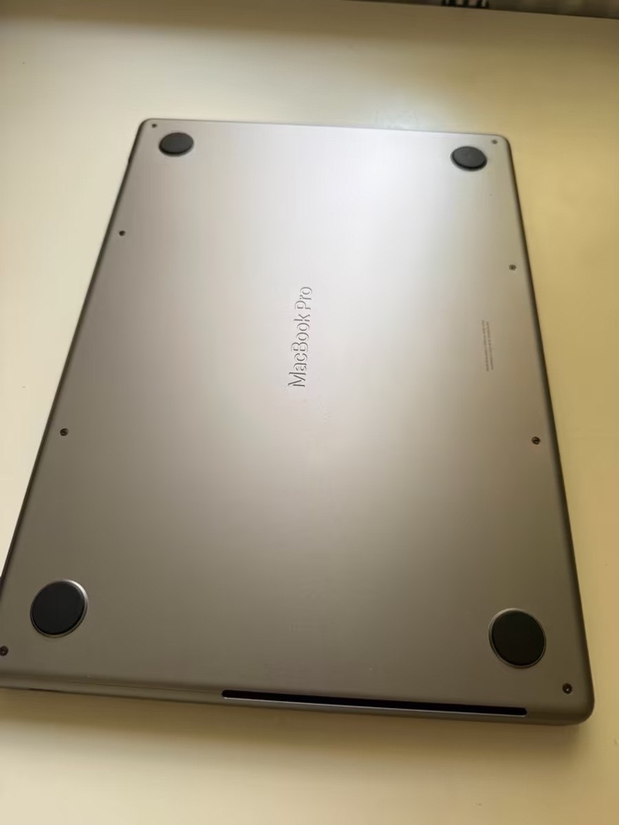 Apple MacBook Pro 14" M3 8/512GB Space Gray — Noutbuklar, Bakı (7)