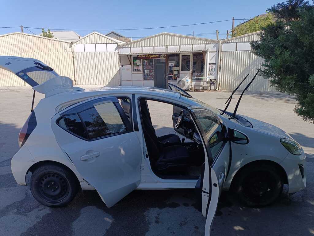 Toyota Aqua, 1.5 L, 0.9 kWh, 2016 il, 270 000 km 77-SP-203 — Avtomobillər, Bakı (12)