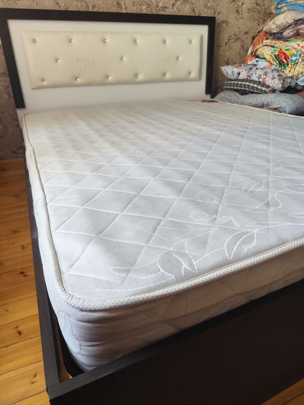İşlənmiş, İkinəfərlik çarpayı, Bazasız, Matras ilə, Siyirməsiz, Azərbaycan — Yataqlar, Sumqayıt (3)
