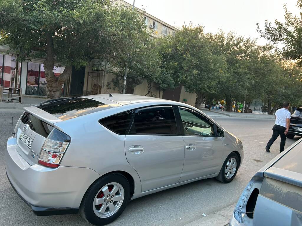Toyota Prius, 1.5 L, 1.3 kWh, 2007 il, 250 000 km 77-HK-368 — Avtomobillər, Bakı (4)
