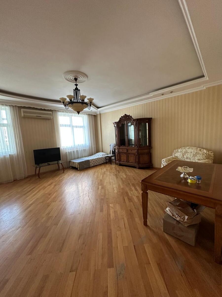 İcarəyə verilir 3 otaqlı yeni tikili 135 m² — Mənzil, Bakı (3)
