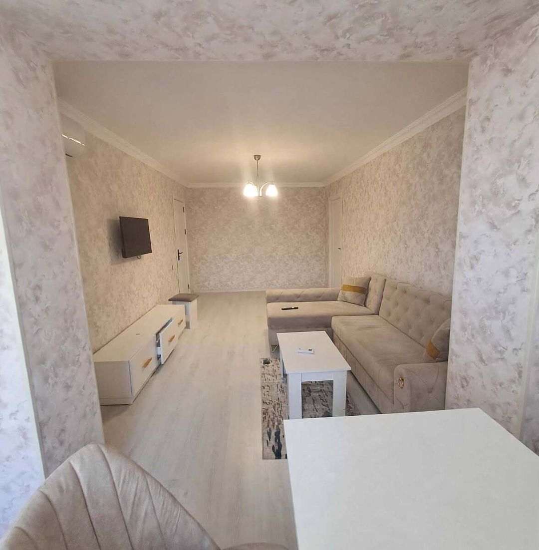 Satılır 2 otaqlı köhnə tikili 65 m² — Mənzil, Bakı (2)