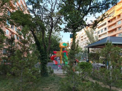 Satılır 3 otaqlı köhnə tikili 75 m² — Bakı
