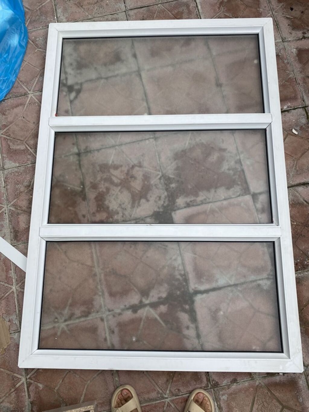 Ağ rəngli PVC (plastik) pəncərə çərçivələri və şüşə panellər dəsti — Pəncərələr, qapılar, balkonlar, Masazır (4)
