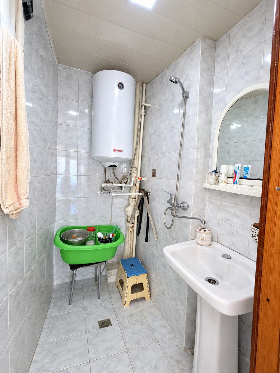 Satılır 2 otaqlı köhnə tikili 60 m² — Mənzil, Bakı (7)