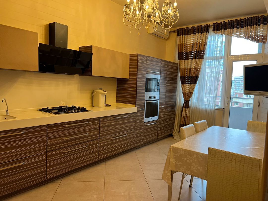 İcarəyə verilir 4 otaqlı yeni tikili 184 m² — Mənzil, Bakı (4)