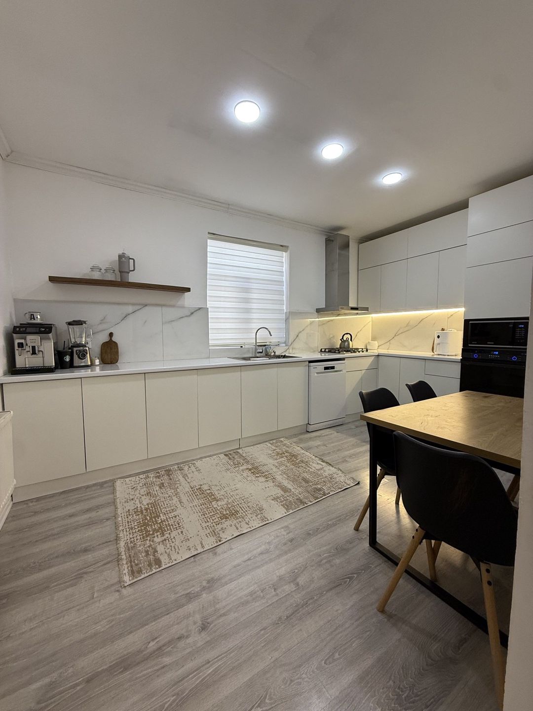 Satılır 5 otaqlı həyət evi/bağ evi 200 m² — Ev, villa, Bakı (6)