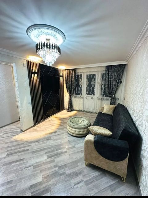 Evlərin ve obyektlərin divan kreslo unvan da təmizlənməsi — Digah