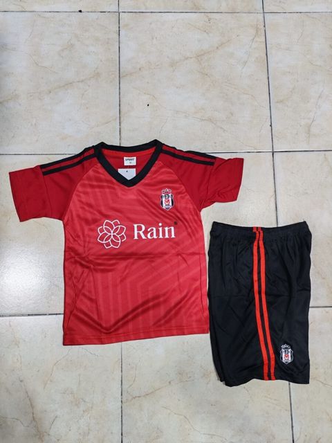 Beşiktaş 23/24 qırmızı forma dəsti — Bakı