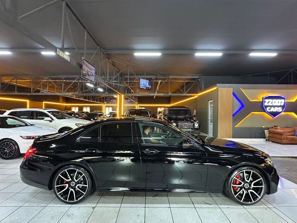 Mercedes E 300, 2.0 L, 2018 il, 189 700 km — Avtomobillər, Bakı (11)