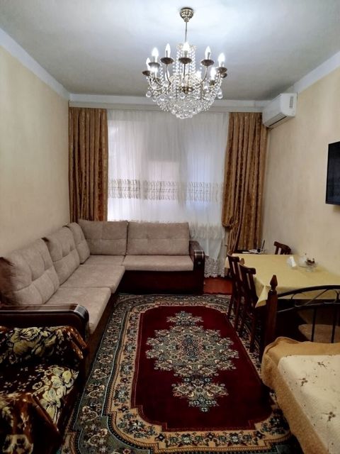 Satılır 3 otaqlı köhnə tikili 65 m² — Bakı