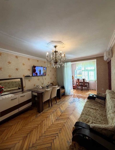 Satılır 3 otaqlı köhnə tikili 42 m² — Bakı
