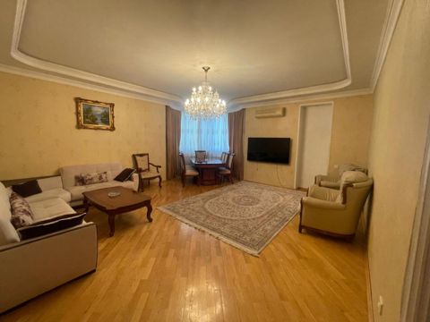 Satılır 3 otaqlı yeni tikili 120 m² — Bakı