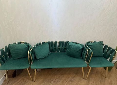 Divan kireslo satılır Qiymet 300 azn.Ünvan Yeni Günəşli (0798) Elmira — Digah