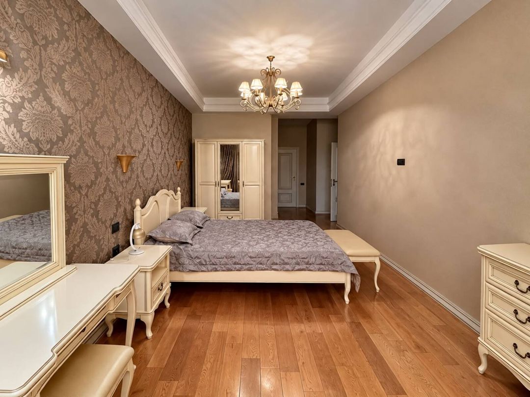 Satılır 4 otaqlı yeni tikili 240 m² — Mənzil, Bakı (3)