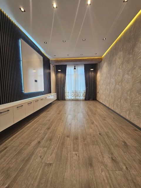Satılır 4 otaqlı yeni tikili 130 m² — Bakı