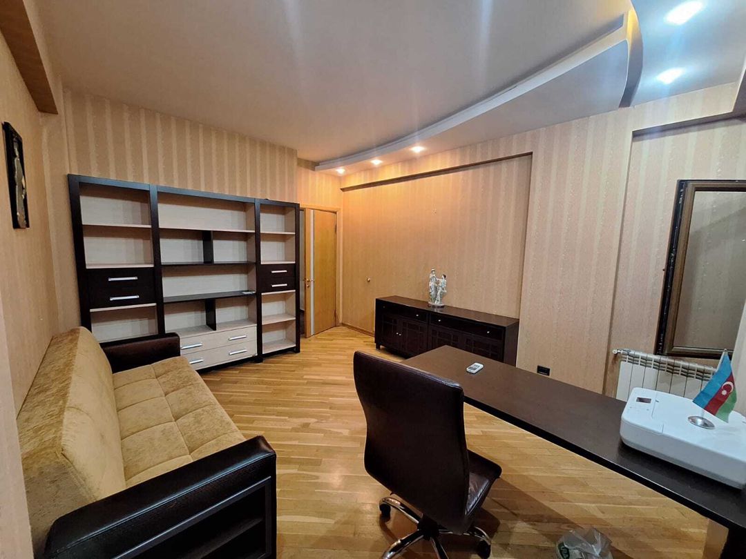 İcarəyə verilir 4 otaqlı yeni tikili 200 m² — Mənzil, Bakı (12)