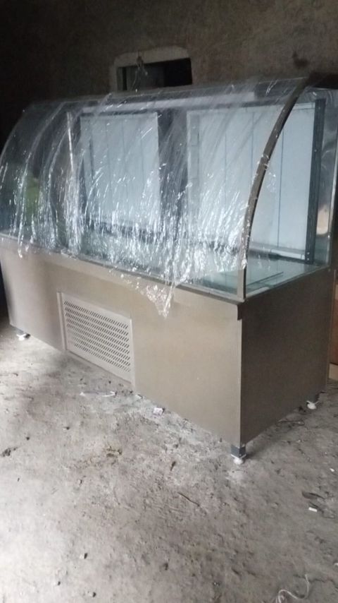 Qubada Hazir biznes Tort Vitrini Teze 600AZN 0552594296 — Quba