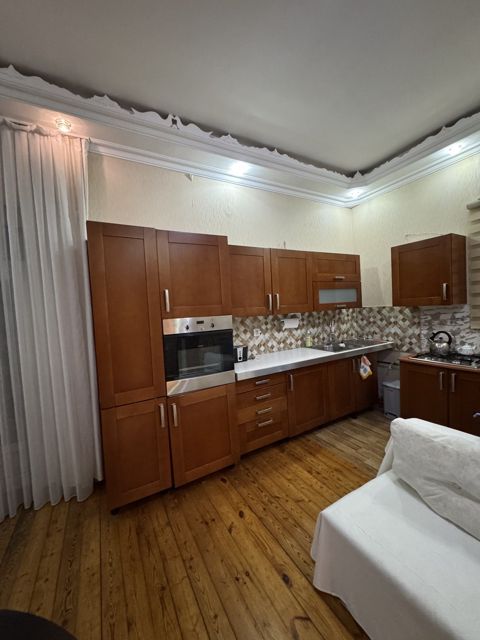 İcarəyə verilir 5 otaqlı həyət evi/bağ evi 200 m² — Bakı