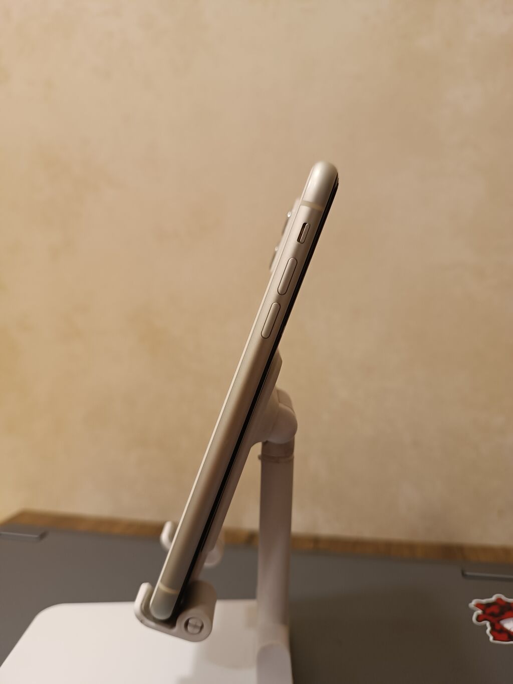 IPhone 11, 64 GB, Ağ, Simsiz şarj — Apple iPhone, Bakı (2)