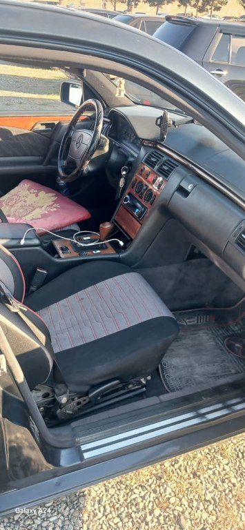 Mercedes E 230, 2.3 L, 1995 il, 680 590 km — Avtomobillər, Bakı (3)