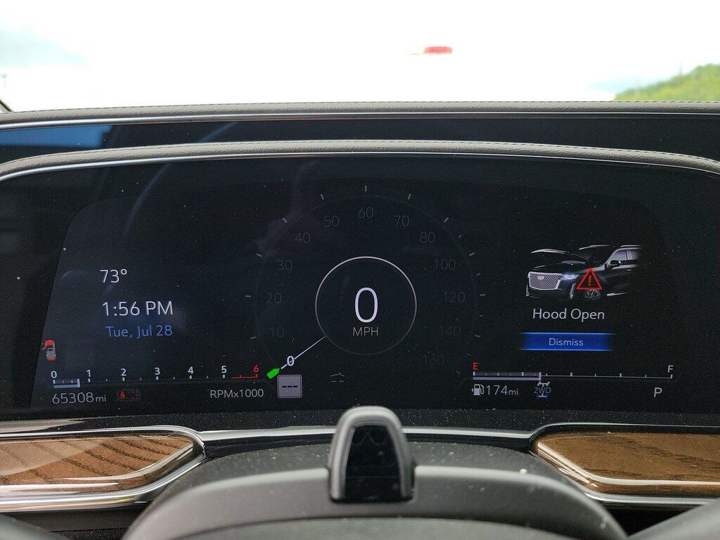 Cadillac Escalade, 3.0 L, 2024 il, 99 779 km — Avtomobillər (12)