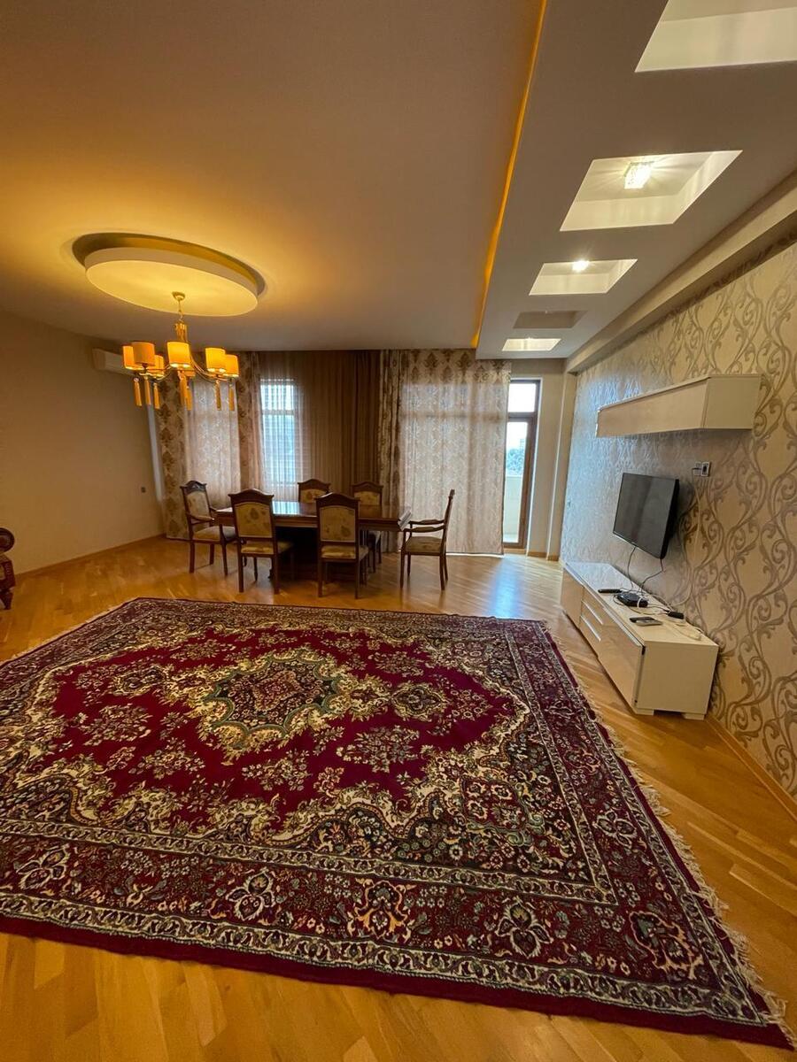 İcarəyə verilir 4 otaqlı yeni tikili 175 m² — Mənzil, Bakı (6)