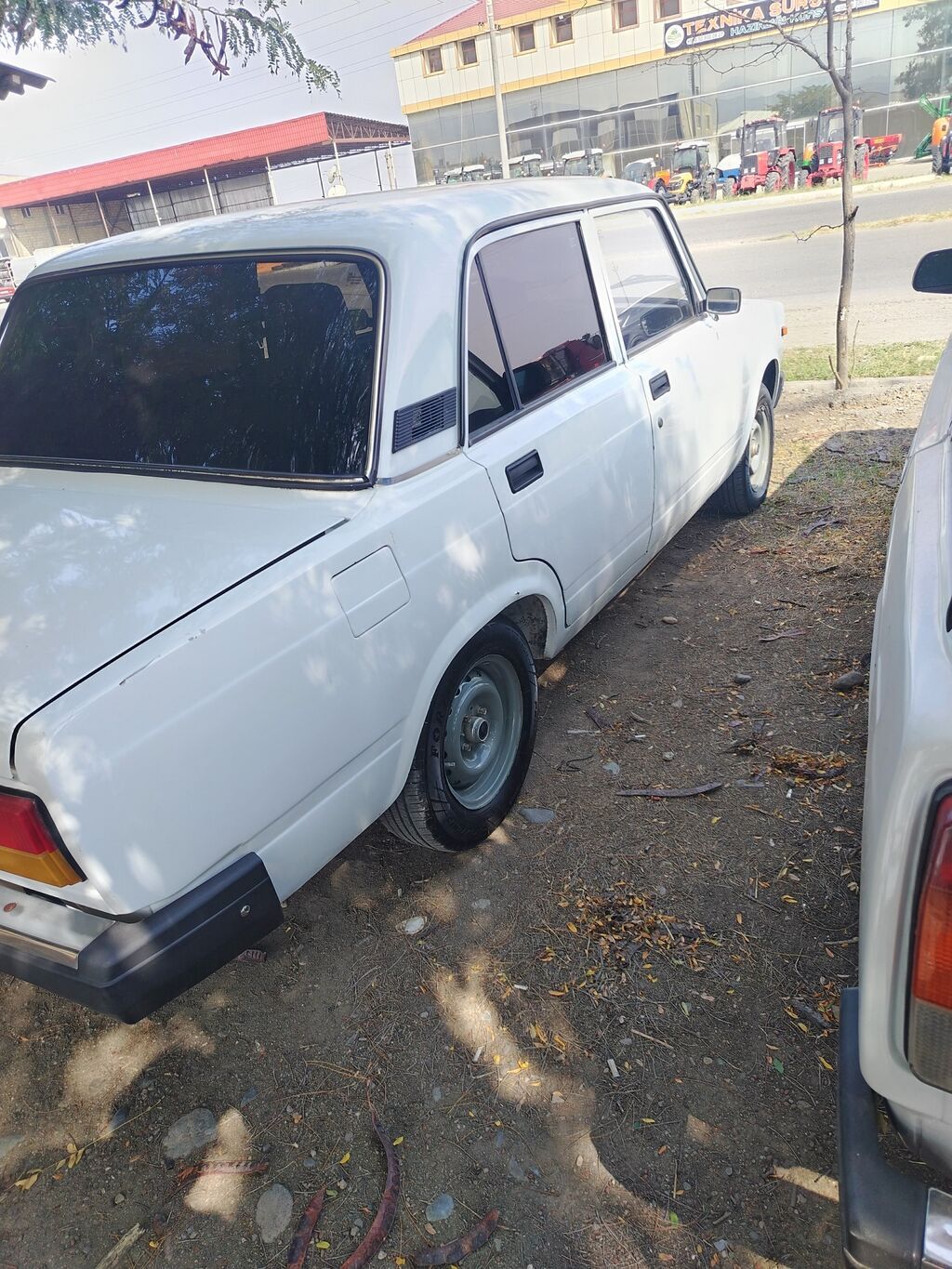 VAZ (Lada) 2107: 0.6 l 2005 il 89000 km Sedan 20-FN-695 — Avtomobillər, Gəncə (4)