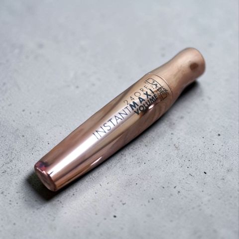 Kirpiklər üçün tuş Instant Maxi Volume, 10 ml — Bakı