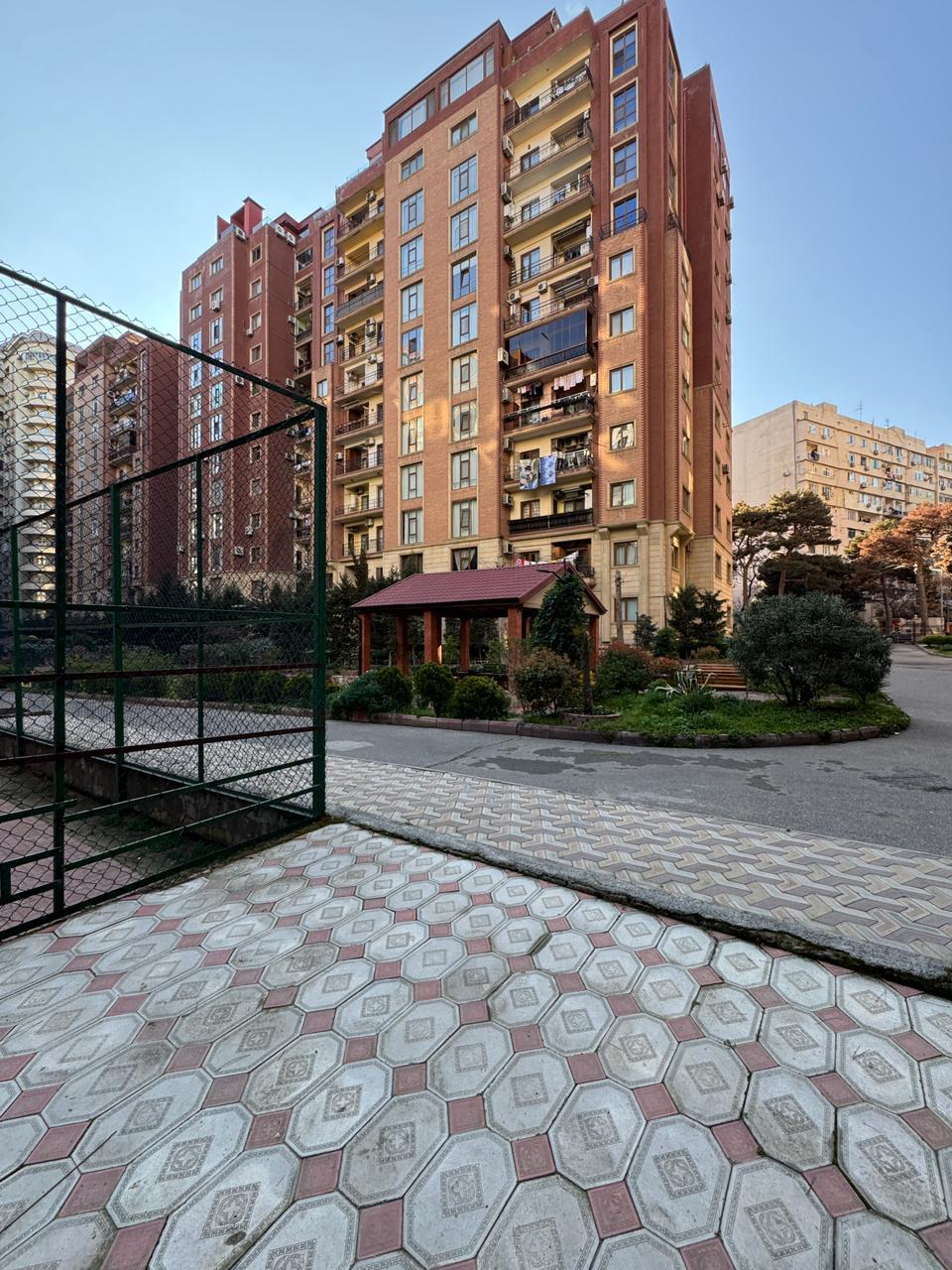 4 otaqlı mənzil, 190 m², Aşıq Alı küçəsi — Mənzil, Bakı