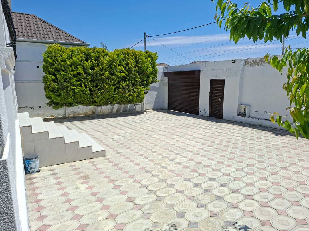 Satılır 4 otaqlı həyət evi/bağ evi 140 m² — Ev, villa, Bakı (2)