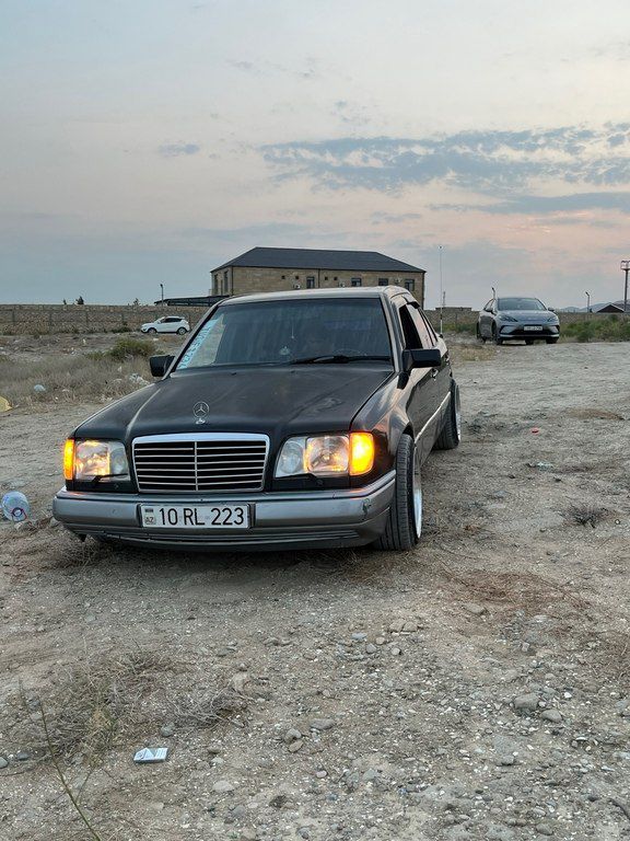 Mercedes 220 E, 2.2 L, 1994 il, 285 000 km 10-RL-223 — Avtomobillər, Bakı