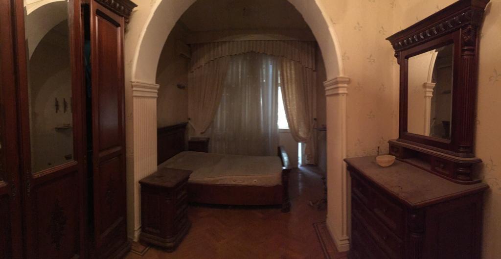 Satılır 6 otaqlı köhnə tikili 170 m² — Mənzil, Bakı (2)