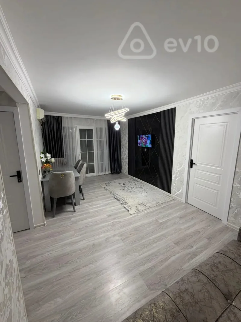 3 otaqlı mənzil, 95 m², Rüstəm Rüstəmov küçəsi — kirayə — Mənzil, Bakı (2)