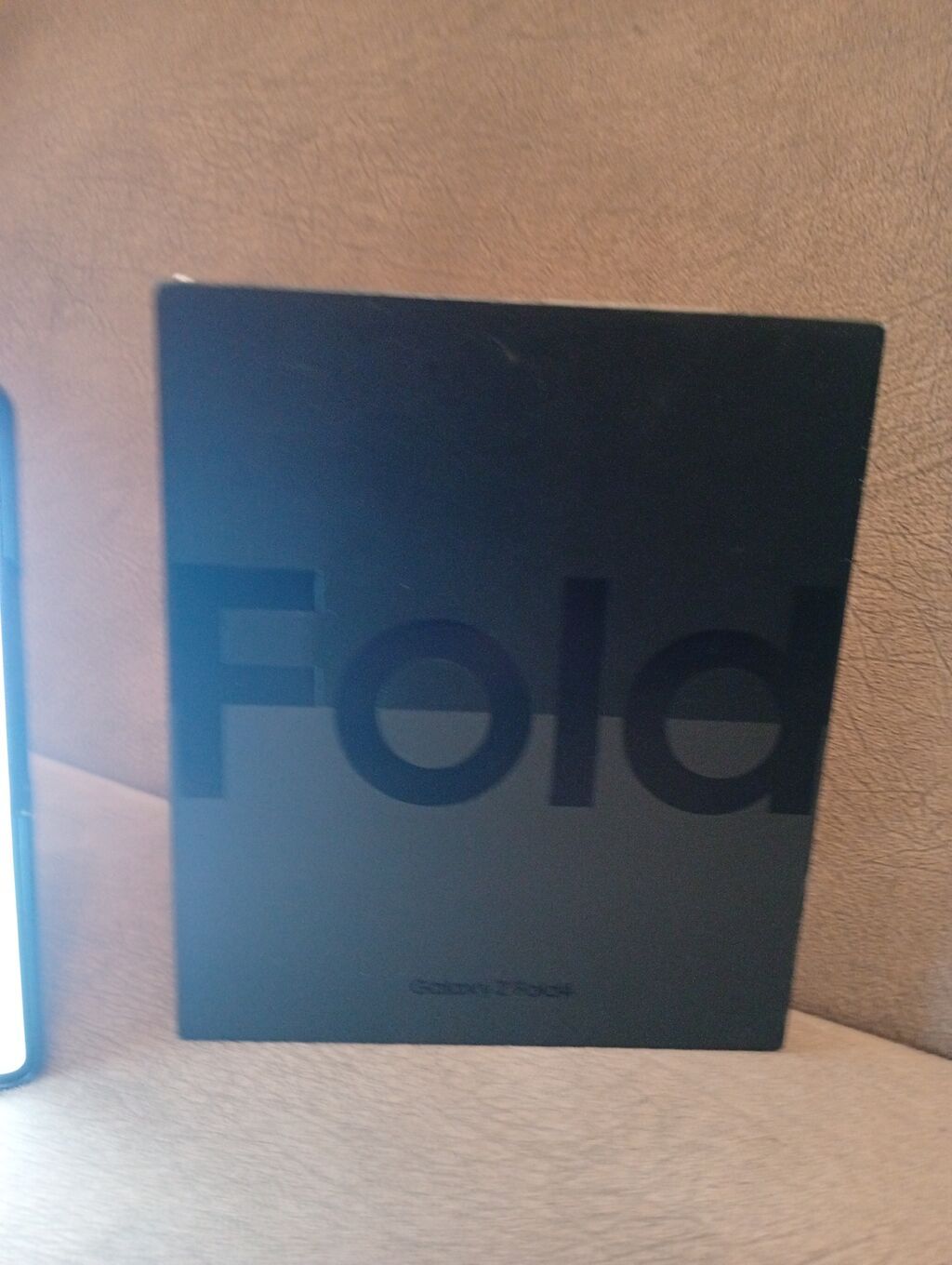 Samsung Galaxy Z Fold 4, Simsiz şarj — Samsung, Bakı (3)