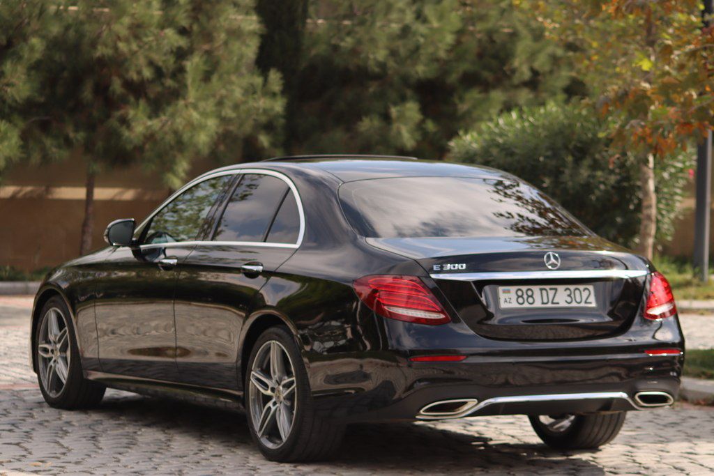 Mercedes E 300, 2.0 L, 2018 il, 176 600 km 88-DZ-302 — Avtomobillər, Bakı (5)