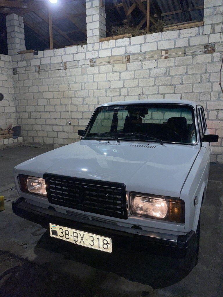 Lada (VAZ) 2107, 1.5 L, 2005 il, 250 000 km 38-BX-318 — Avtomobillər, Qusar