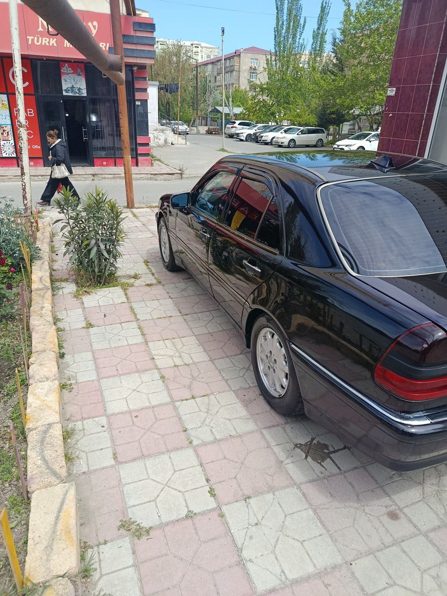 Mercedes C 230, 2000 il — Avtomobillər, Sumqayıt (2)