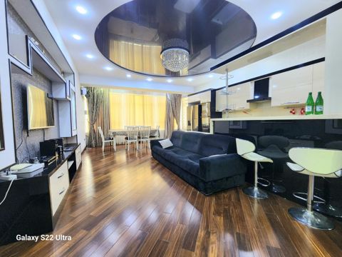 İcarəyə verilir 4 otaqlı yeni tikili 145 m² — Bakı
